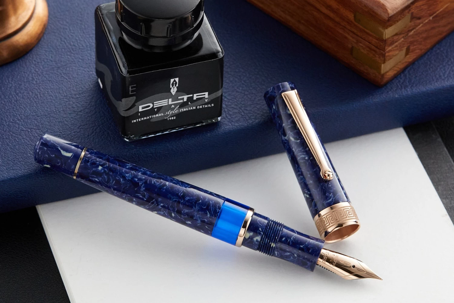 Delta Lapis Blue Celluloid Fountain Pen - Rosegold (Limited Edition) - Image 2