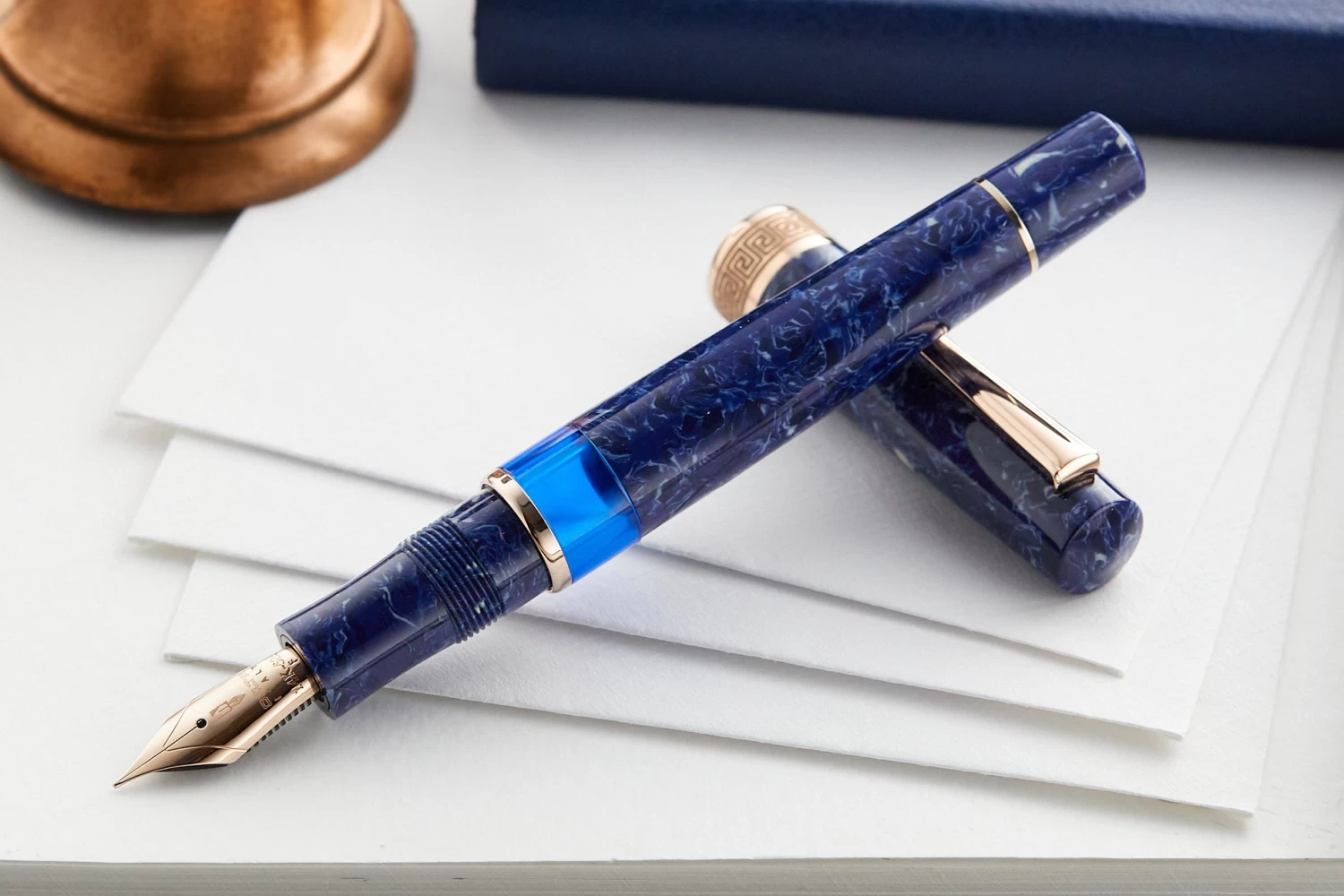 Delta Lapis Blue Celluloid Fountain Pen - Rosegold (Limited Edition) - Image 4