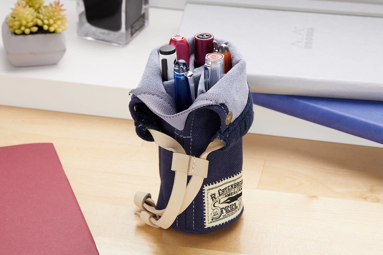 Esterbrook 2GO Pen Cup - Navy - Image 3