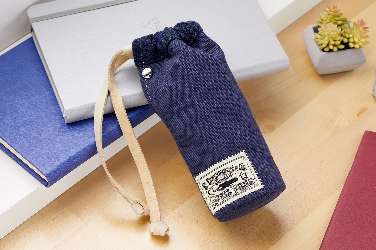 Esterbrook 2GO Pen Cup - Navy - Image 5