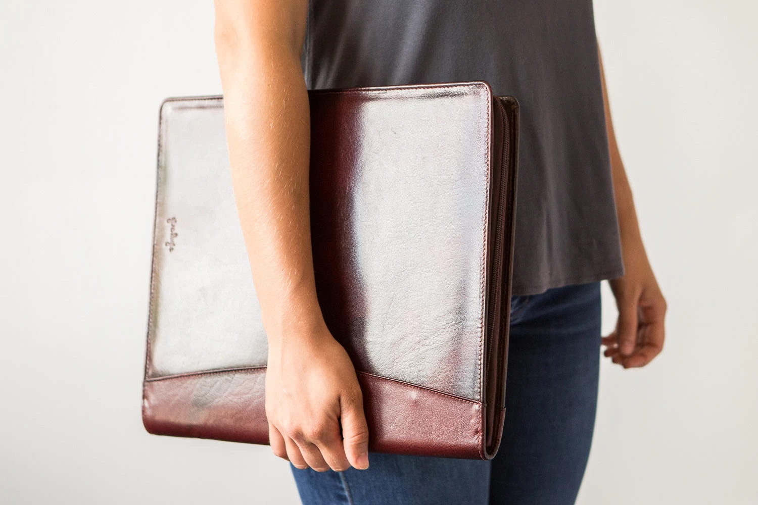 Girologio 48 Pen Case - Oxblood - Image 2