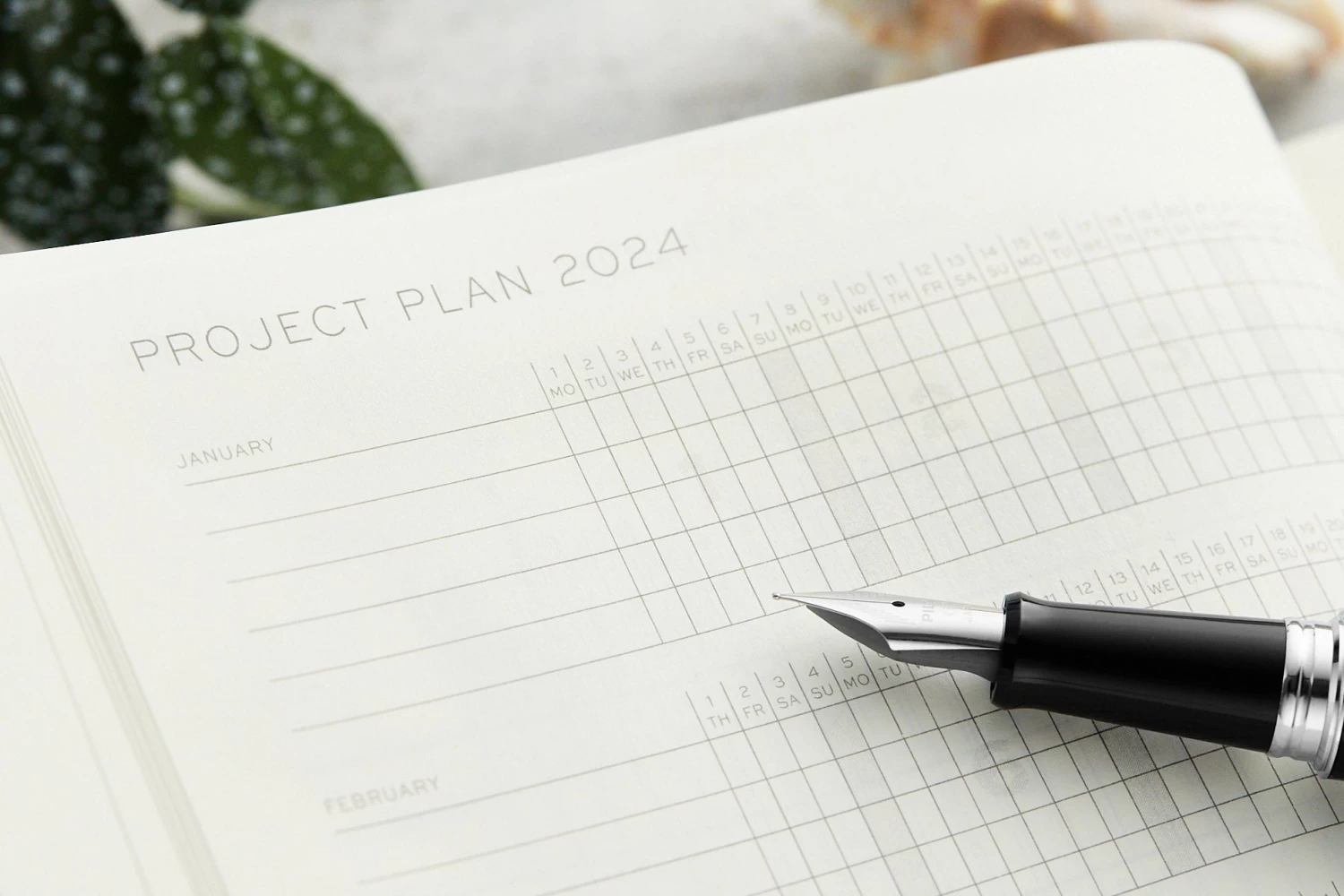 Leuchtturm1917 Medium A5 2024 Weekly Planner & Notebook - Mint Green - Image 6