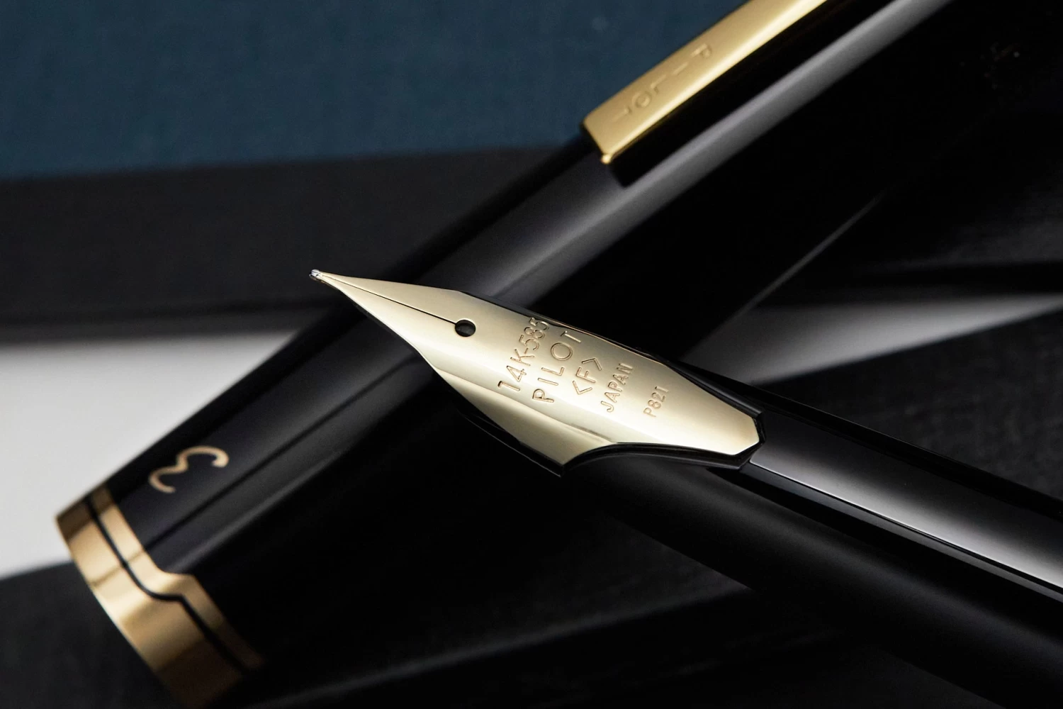 Pilot E95s Fountain Pen - Black - Image 9