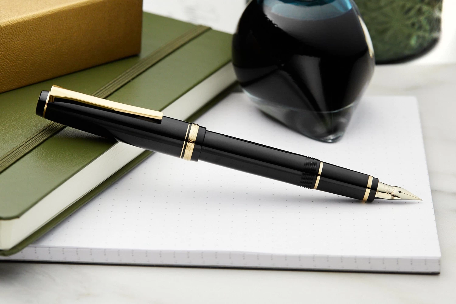 Pilot Falcon Fountain Pen - Black/Gold - Image 8