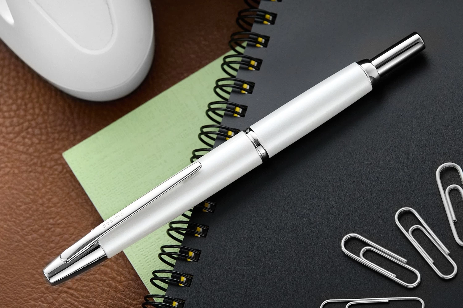 Pilot Vanishing Point Decimo Fountain Pen - White - Image 7