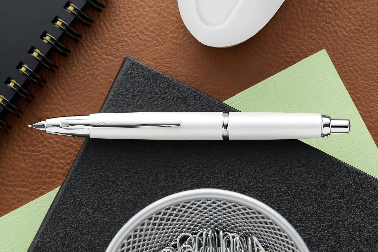 Pilot Vanishing Point Decimo Fountain Pen - White - Image 8