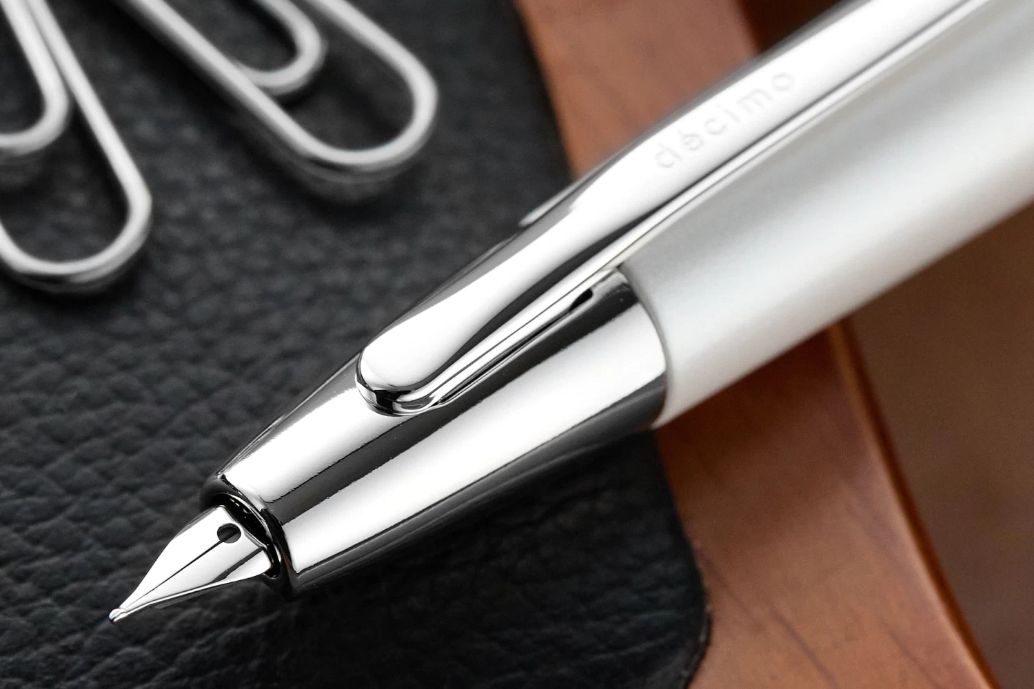 Pilot Vanishing Point Decimo Fountain Pen - White - Image 9