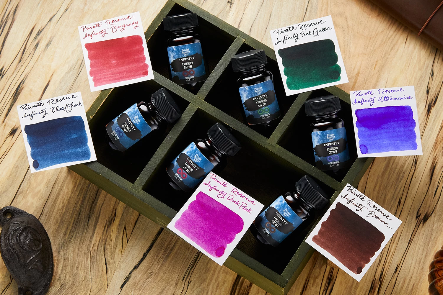 Private Reserve Infinity Blue/Black - 30ml Bottled Ink - Image 3