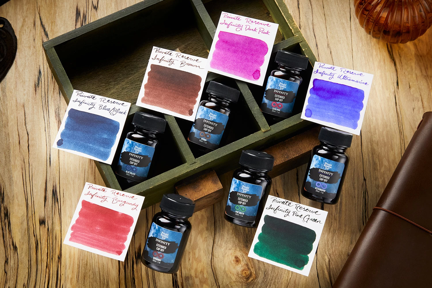 Private Reserve Infinity Blue/Black - 30ml Bottled Ink - Image 2