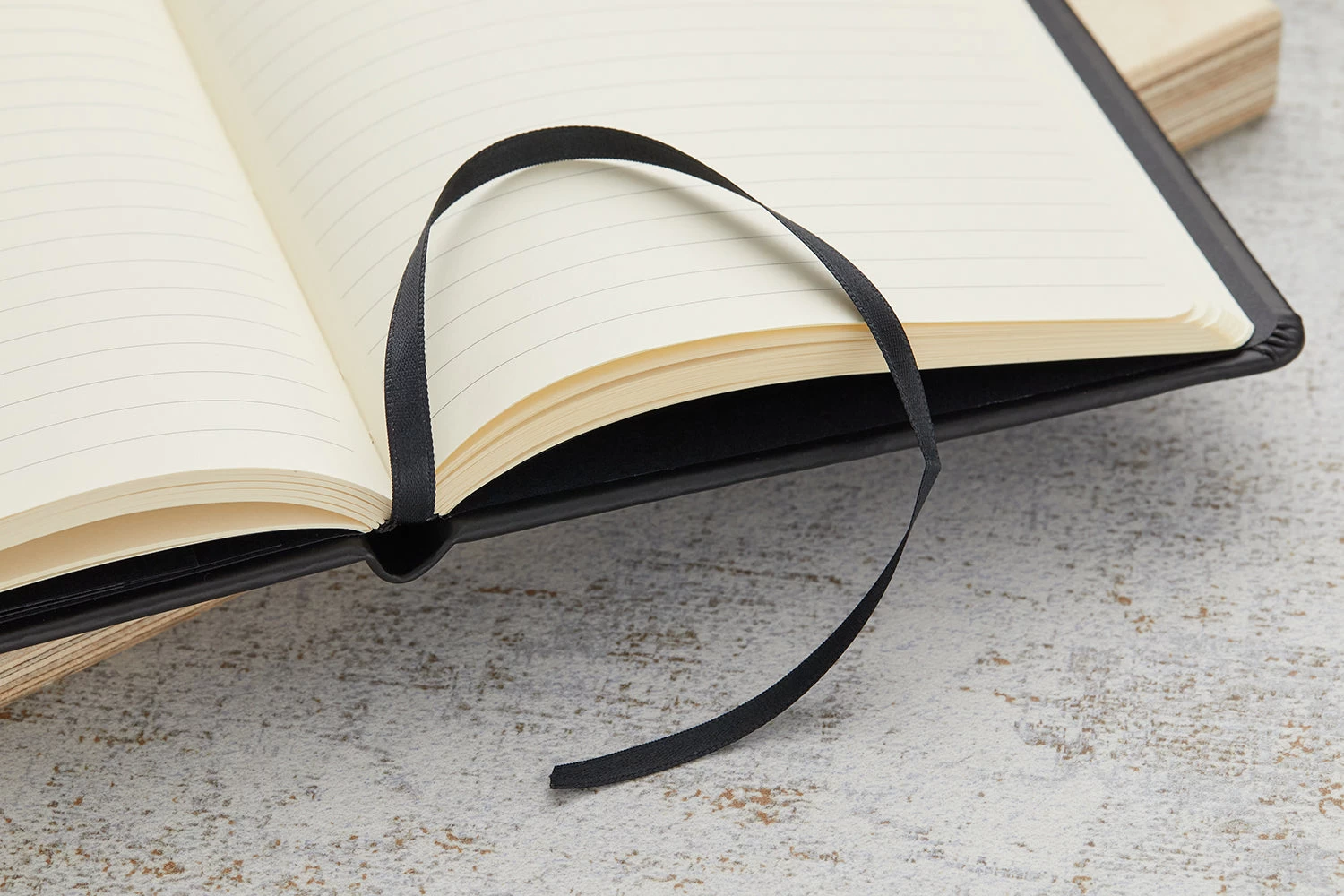 Rhodia A5 Webnotebook - Black, Lined - Image 4