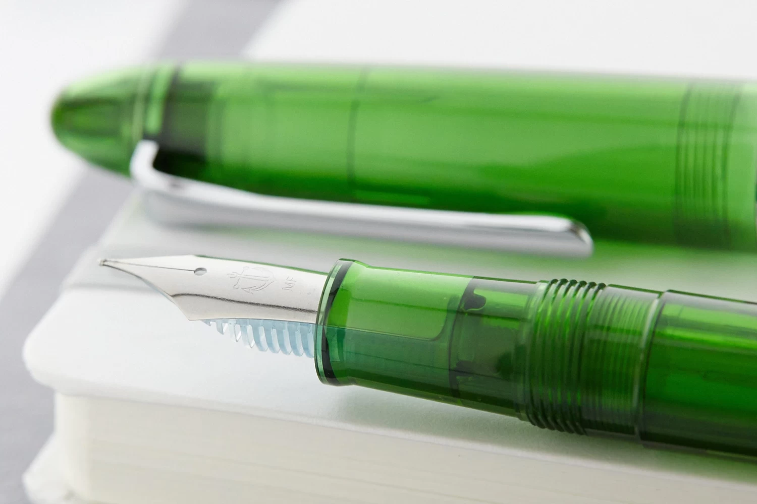 Sailor Compass 1911 Fountain Pen - Transparent Green - Image 9