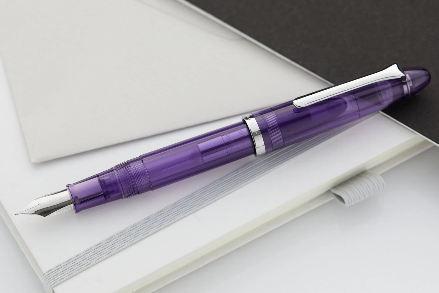 Sailor Compass 1911 Fountain Pen - Transparent Purple - Image 6