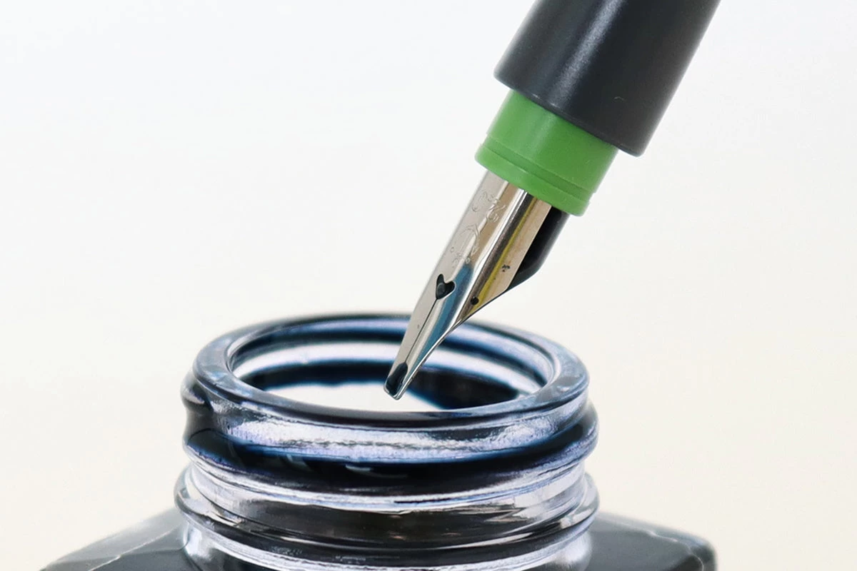 Sailor Hocoro Gray Dip Pen & Nib - 2.0mm Calligraphy - Image 9