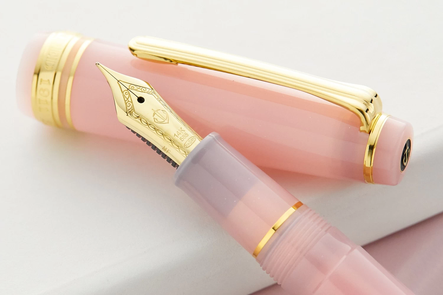 Sailor Pro Gear Slim Fountain Pen - Momo (Limited Production) - Image 4